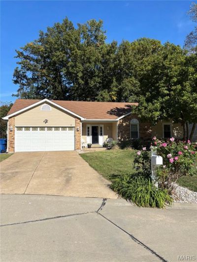 1309 Colby Drive, Saint Peters, MO 63376 Main Photo