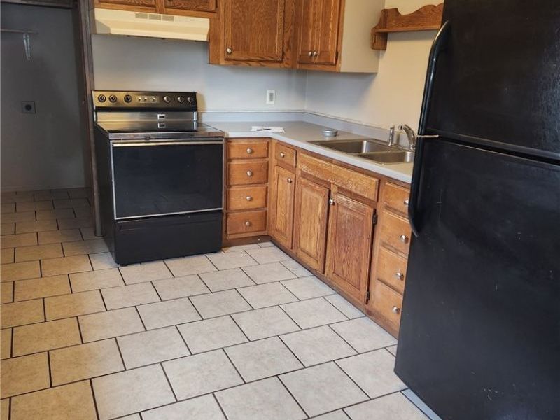 511 Ricksecker Street , Dover, OH 44622 Photo 3