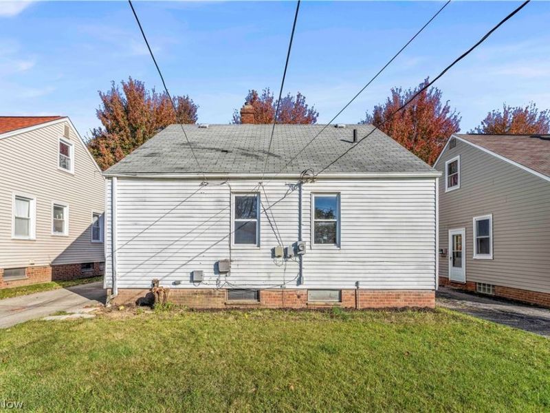 15700 Fernway Drive , Maple Heights, OH 44137 Photo 20