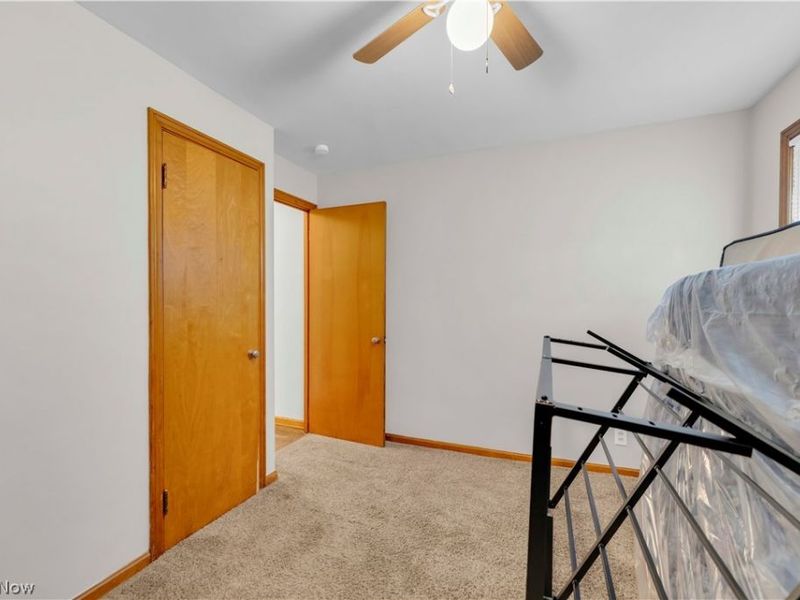 14305 Granger Road , Maple Heights, OH 44137 Photo 10
