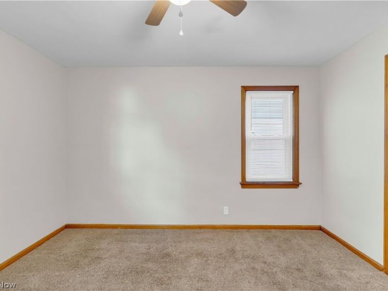 14305 Granger Road , Maple Heights, OH 44137 Photo 11