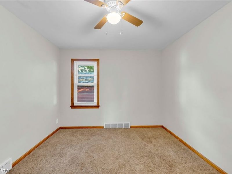 14305 Granger Road , Maple Heights, OH 44137 Photo 12