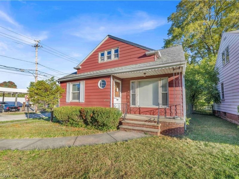 14305 Granger Road , Maple Heights, OH 44137 Photo 2