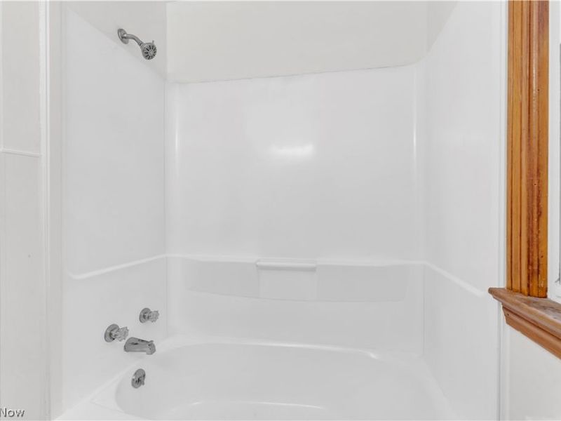 14305 Granger Road , Maple Heights, OH 44137 Photo 20