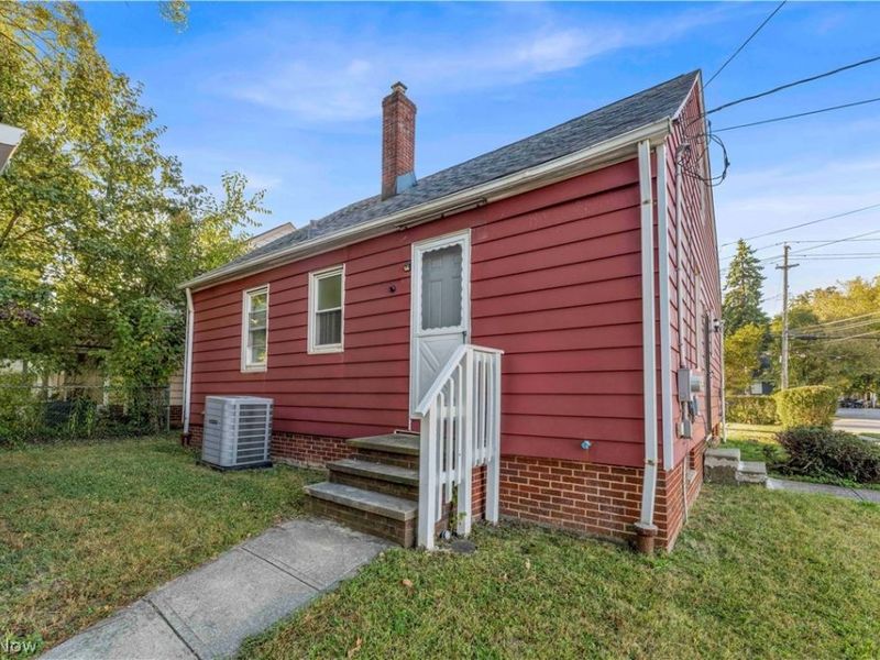 14305 Granger Road , Maple Heights, OH 44137 Photo 23