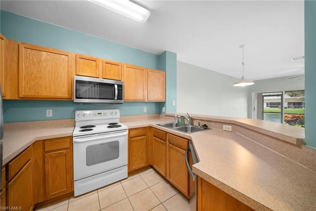 8248 Pacific Beach Dr , Fort Myers, FL 33966 Photo