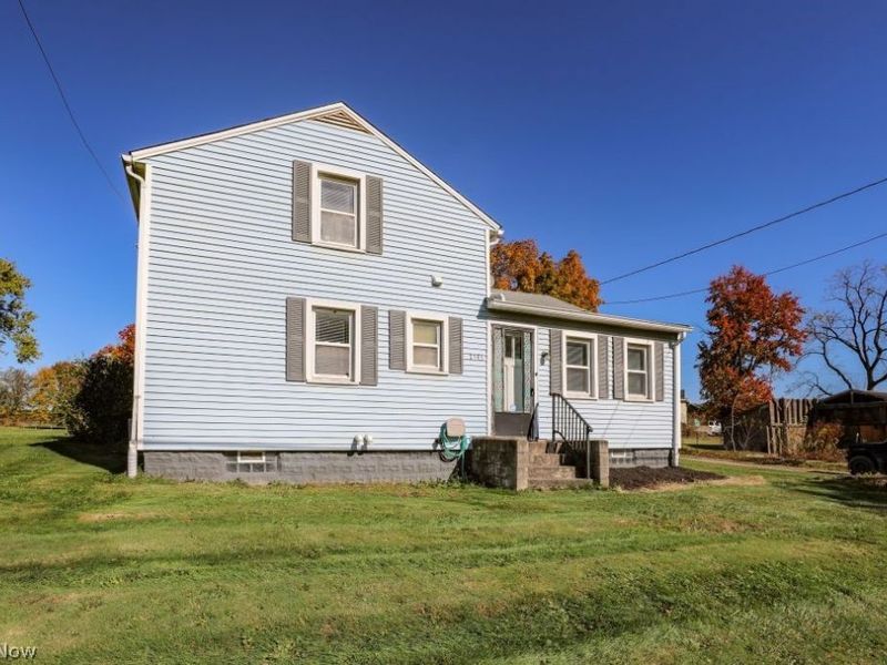7595 Pontius Street NE, Hartville, OH 44632 Photo 2
