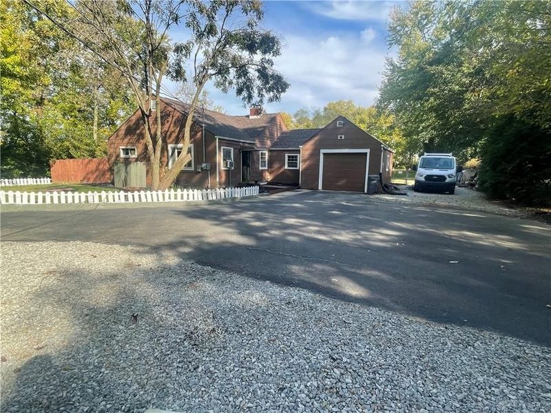 4290 Old Troy Pike, Dayton, OH 45404 Photo 2