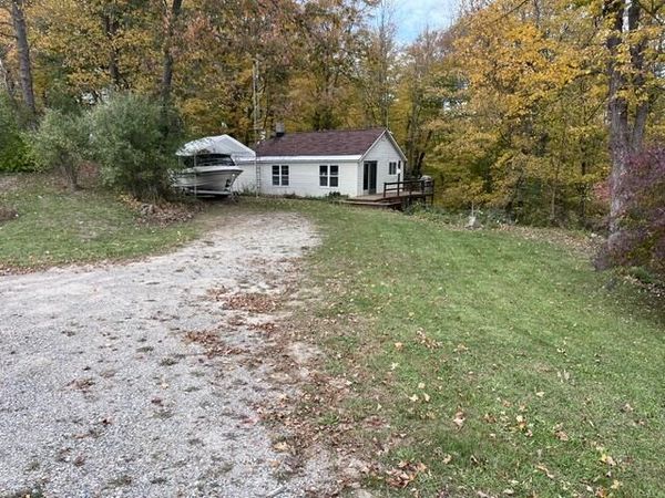 5762 Frankfort Highway, Benzonia, MI 49616
