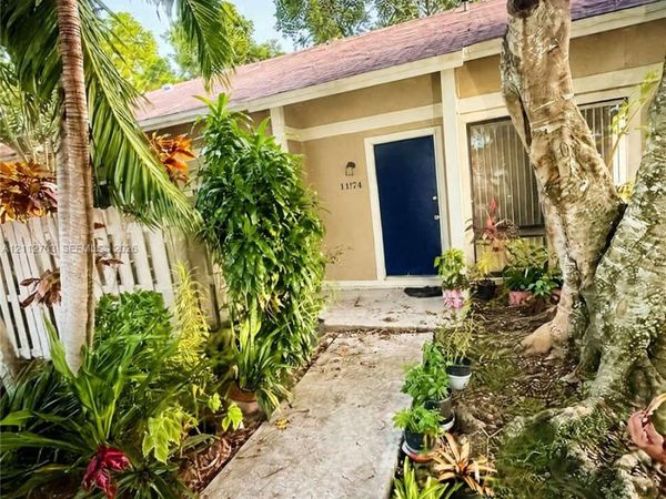 11174 NW 36th St , Sunrise, FL 33351