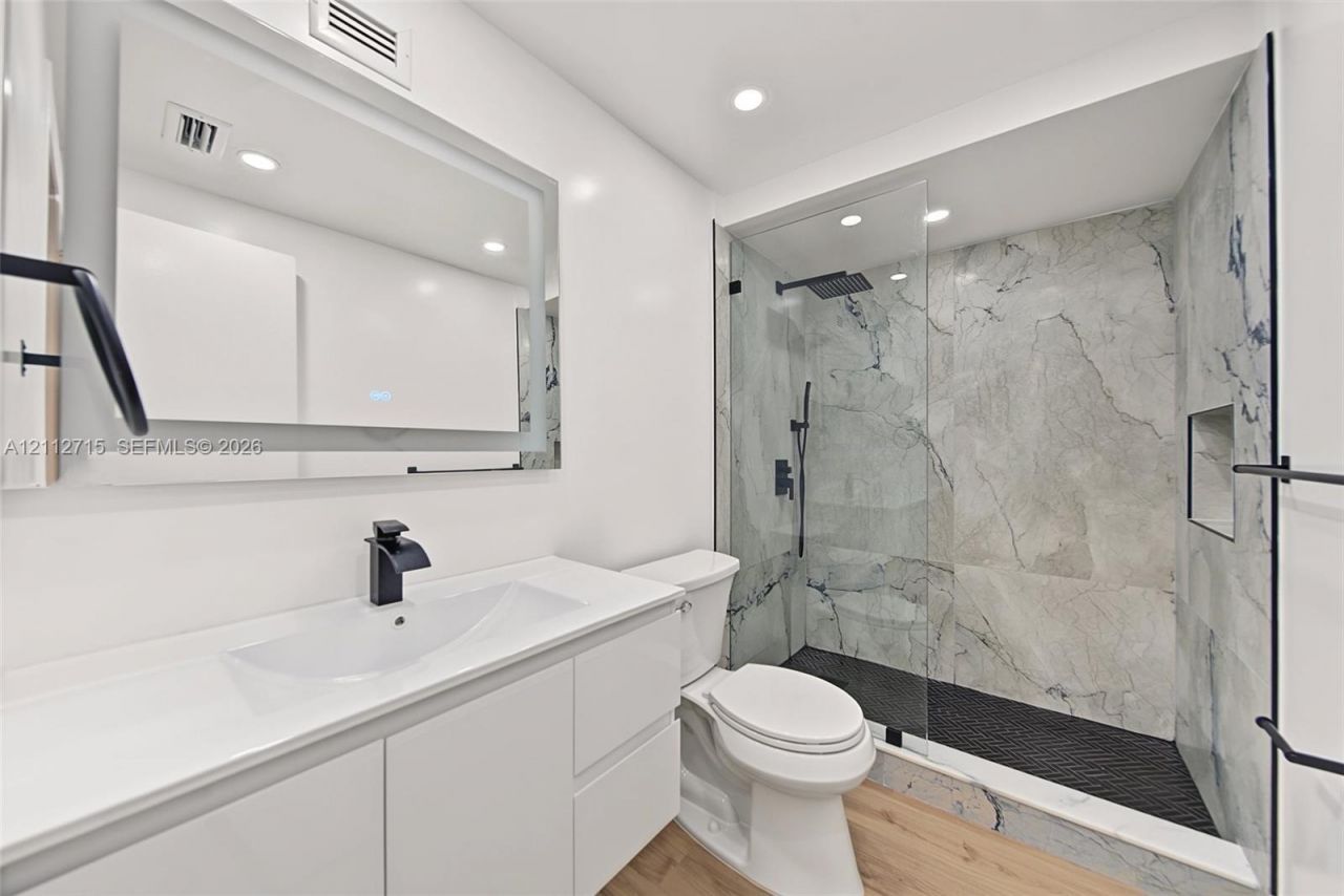 2800 NW 47th Ter , Unit 202A, Lauderdale Lakes, FL 33313 Photo