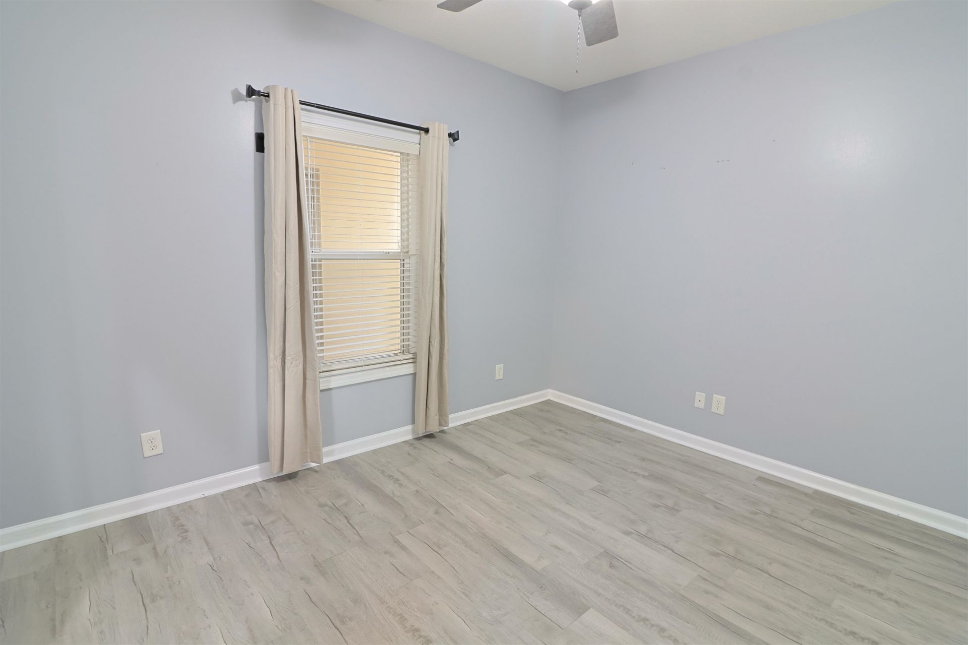 4104 Pinehurst Circle Photo 18