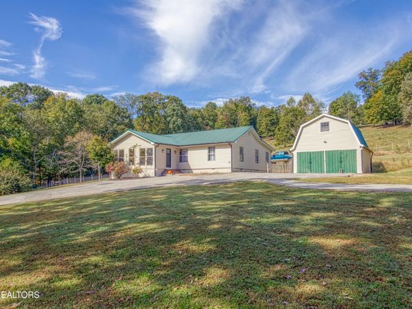 612 County Road 110 , Athens, TN 37303