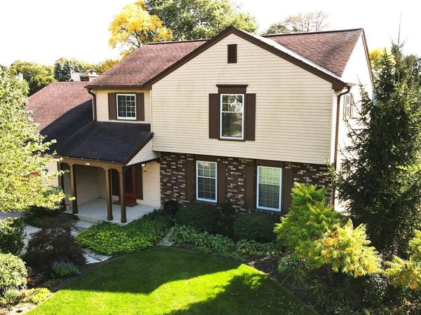 1130 Greenridge TERRACE, Brookfield, WI 53045