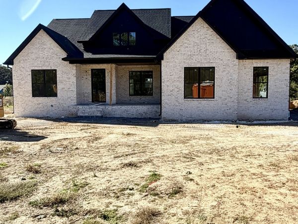 493 South Rd , Cottontown, TN 37048