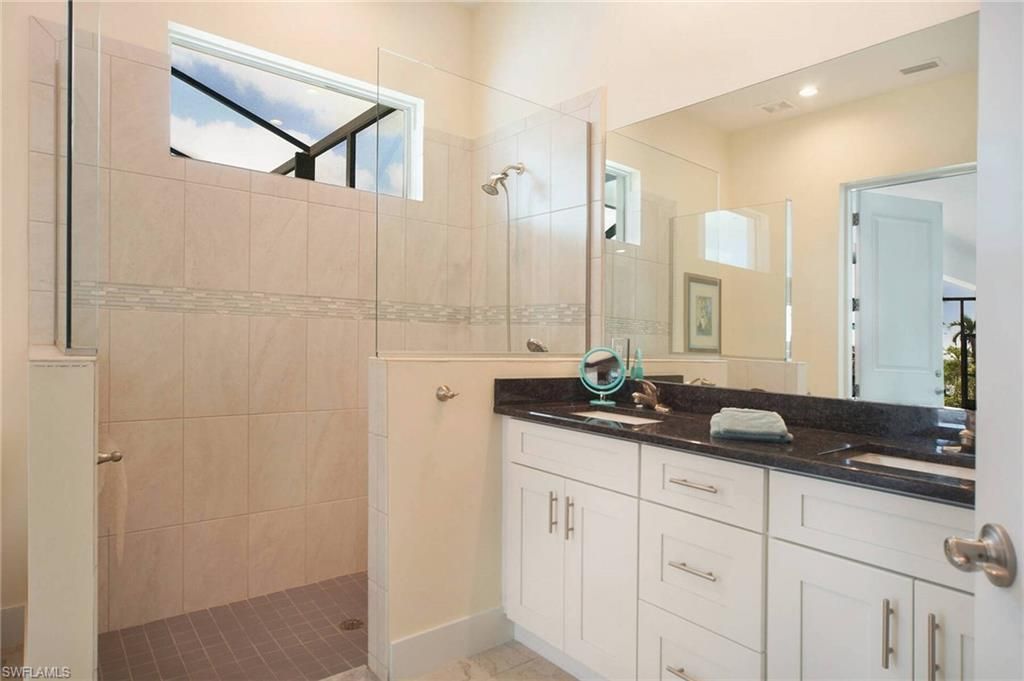 3724 SW 1st Pl , Cape Coral, FL 33914 Photo