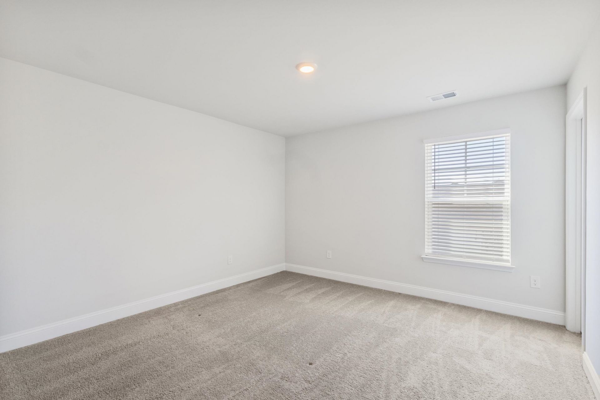 2053 Ainsley Dr.  Photo 22