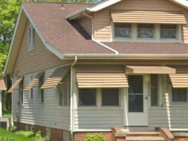 20906 Fairpark Drive , Fairview Park, OH 44126 Photo 2