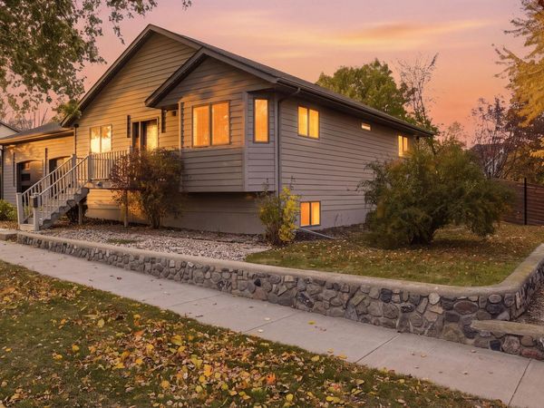 121 11th Avenue, Webster, SD 57274