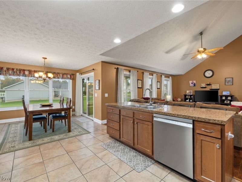 1355 W Main Street, Ashland, OH 44805 Photo 10