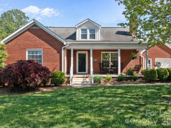 783 SW Pearl Avenue , Concord, NC 28027