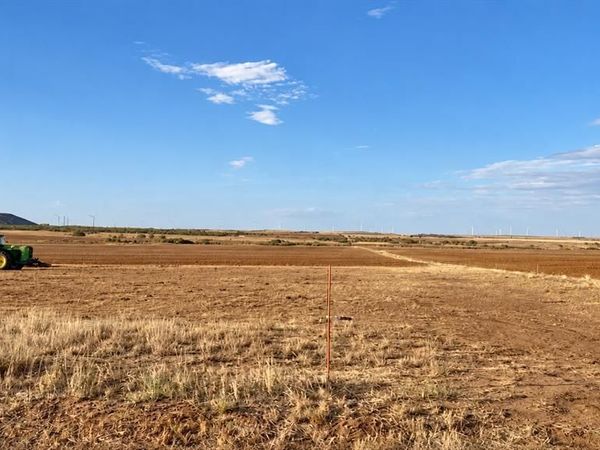 E 1330 Road, Hobart, OK 73651