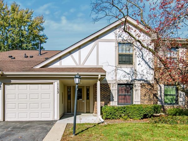 1152 Middlebury Lane , Unit A2, Wheeling, IL 60090