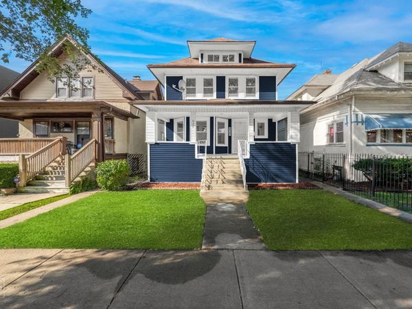 930 N Lorel Avenue , Chicago, IL 60651