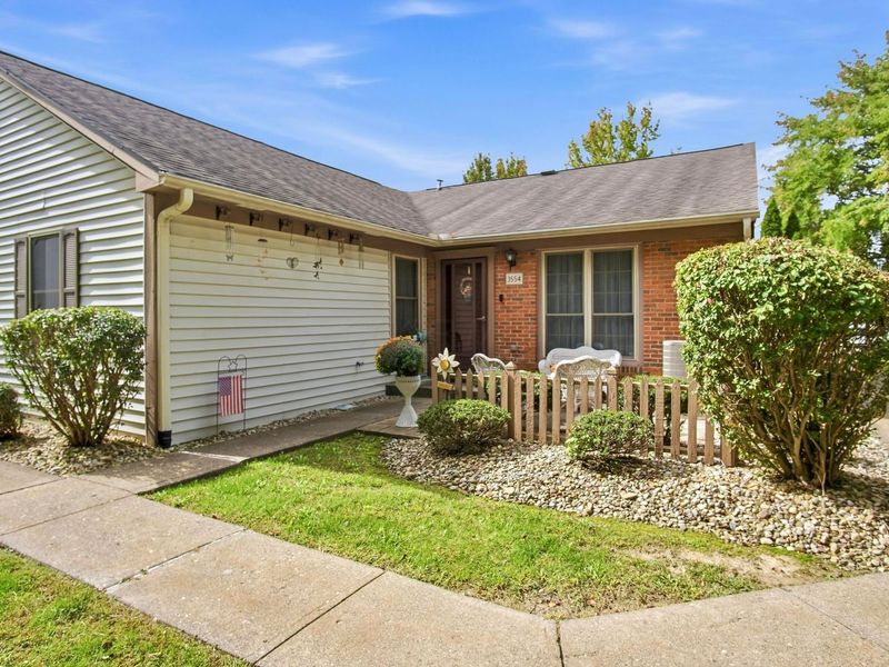 3554 Chesapeake Drive , Zanesville, OH 43701 Photo 1
