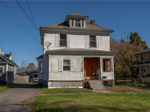 206 Main Street , Whitesboro, NY 13492
