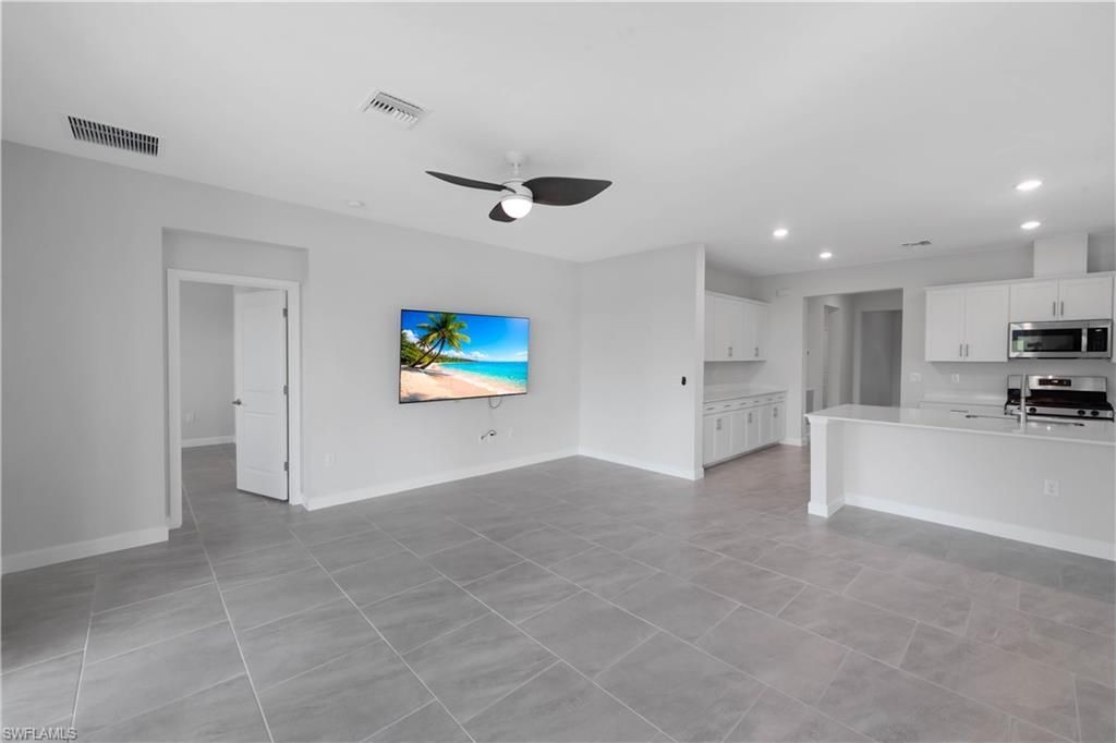 18315 Ridgeline Dr , Estero, FL 33928 Photo