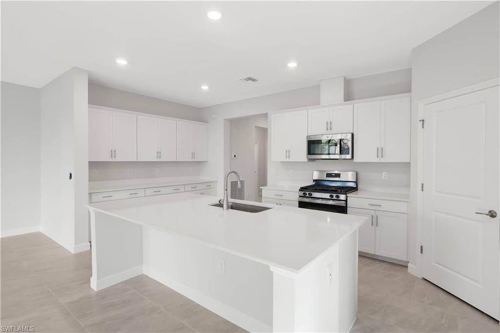 18315 Ridgeline Dr , Estero, FL 33928 Photo