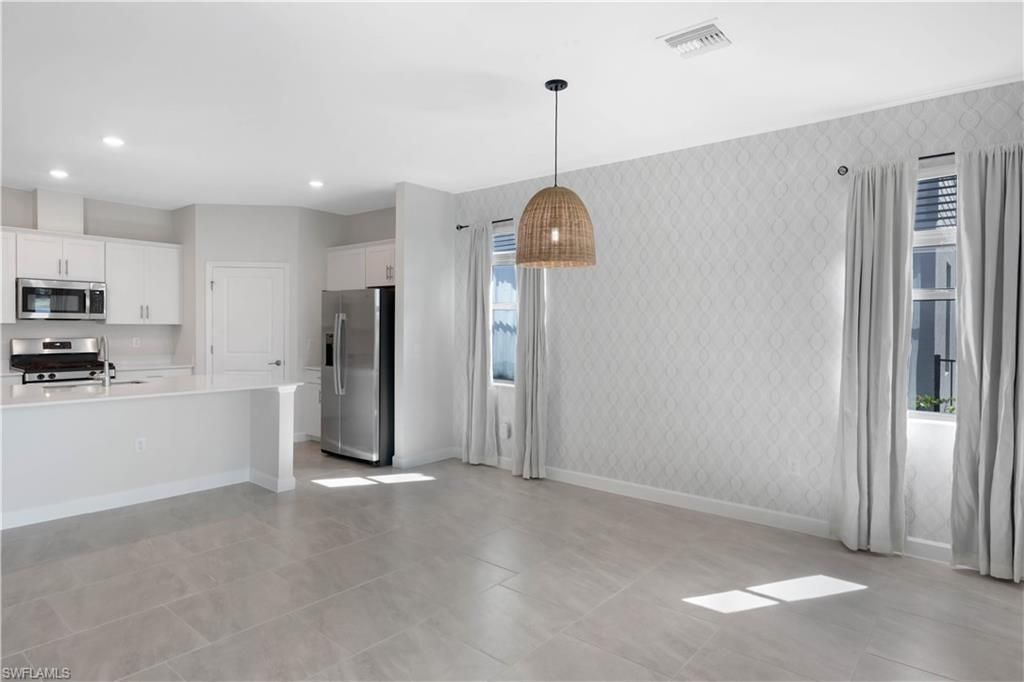 18315 Ridgeline Dr , Estero, FL 33928 Photo