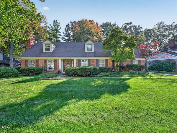 4627 Burningtree Drive, Toledo, OH 43623