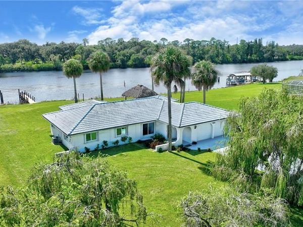3233 Shell LN , LABELLE, FL 33935
