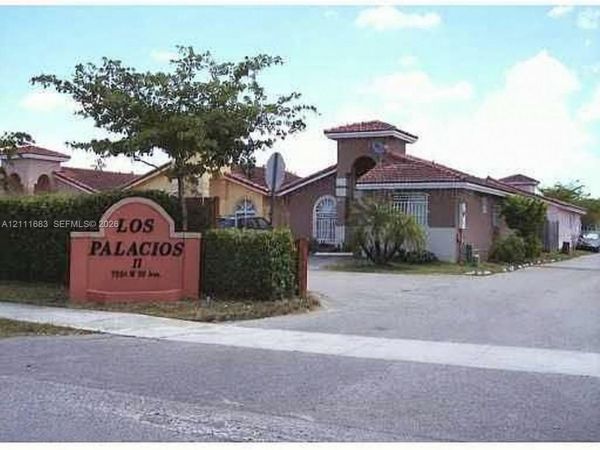 9356 NW 121st St , Hialeah Gardens, FL 33018