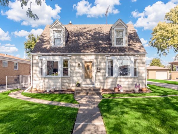 8316 W Oak Avenue , Niles, IL 60714