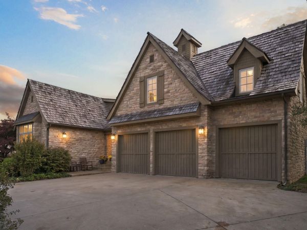 5780 S Coldstream Drive , Springfield, MO 65809