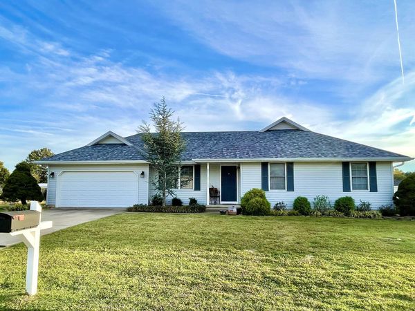 632 W Christine Lane , Republic, MO 65738