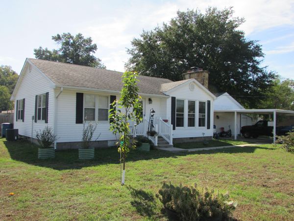 1516 Frisco Street , Seneca, MO 64865