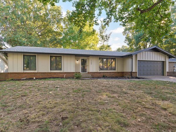 1754 E Cardinal Street , Springfield, MO 65804