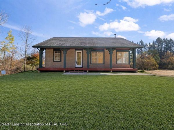 10799 Hart Highway, Dimondale, MI 48821