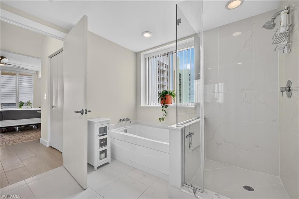 3000 Oasis Grand Blvd , Unit 2807, Fort Myers, FL 33916 Photo