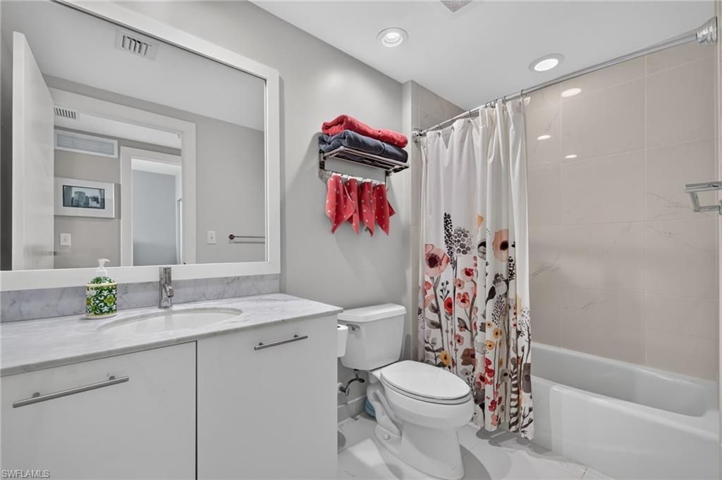 3000 Oasis Grand Blvd , Unit 2807, Fort Myers, FL 33916 Photo