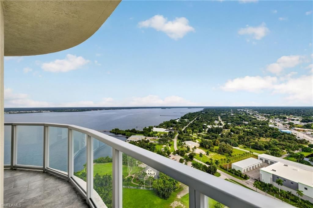 3000 Oasis Grand Blvd , Unit 2807, Fort Myers, FL 33916 Photo