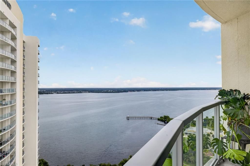 3000 Oasis Grand Blvd , Unit 2807, Fort Myers, FL 33916 Photo