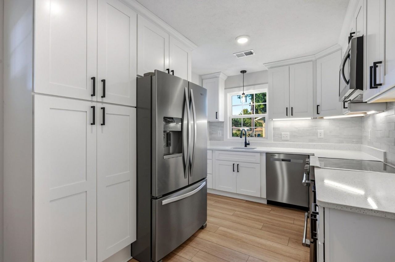 1804 Maple Ave.  Photo 11