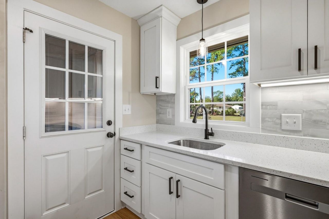 1804 Maple Ave.  Photo 13