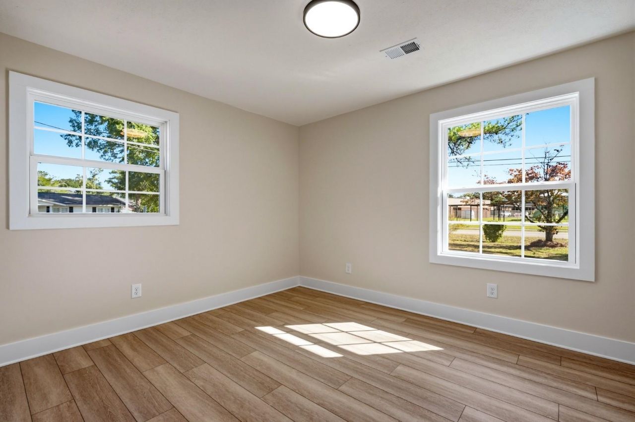 1804 Maple Ave.  Photo 20