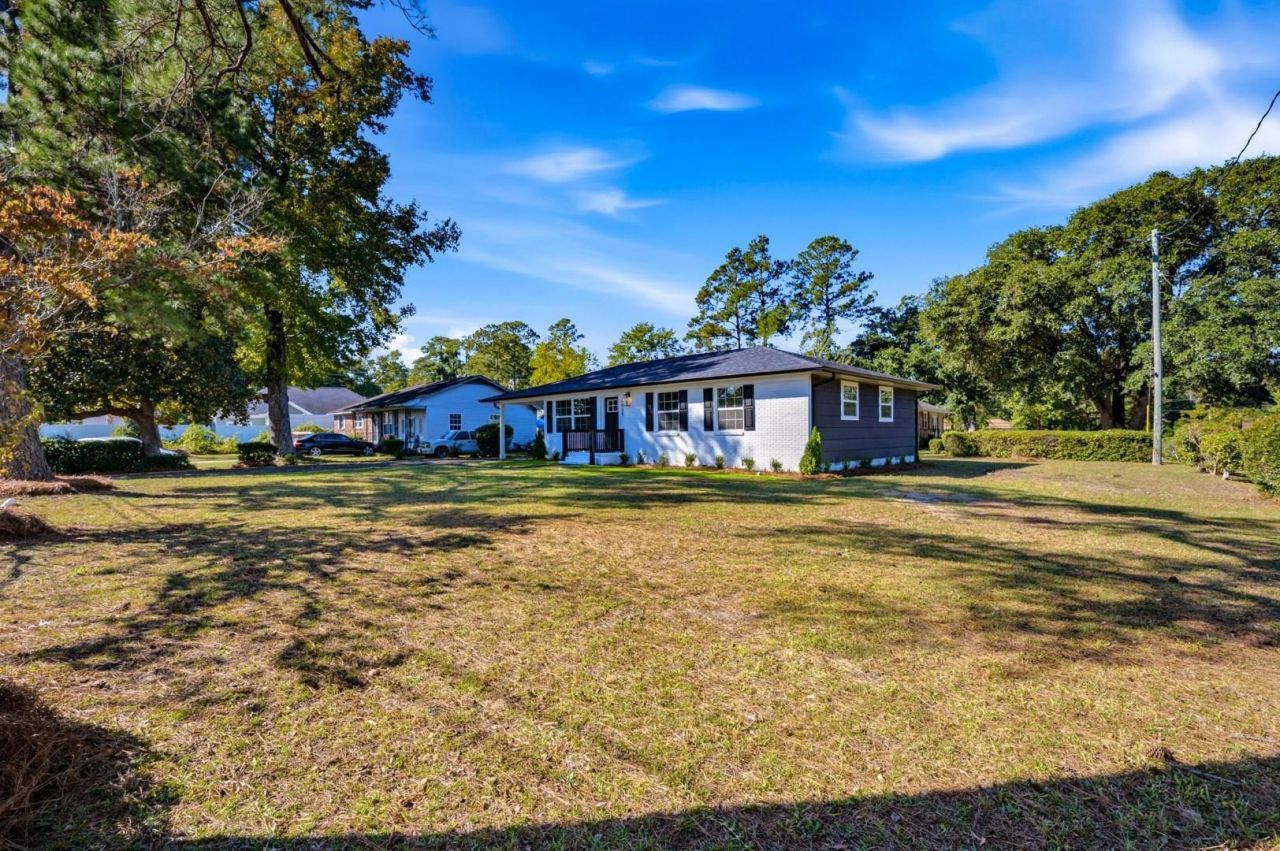 1804 Maple Ave.  Photo 32